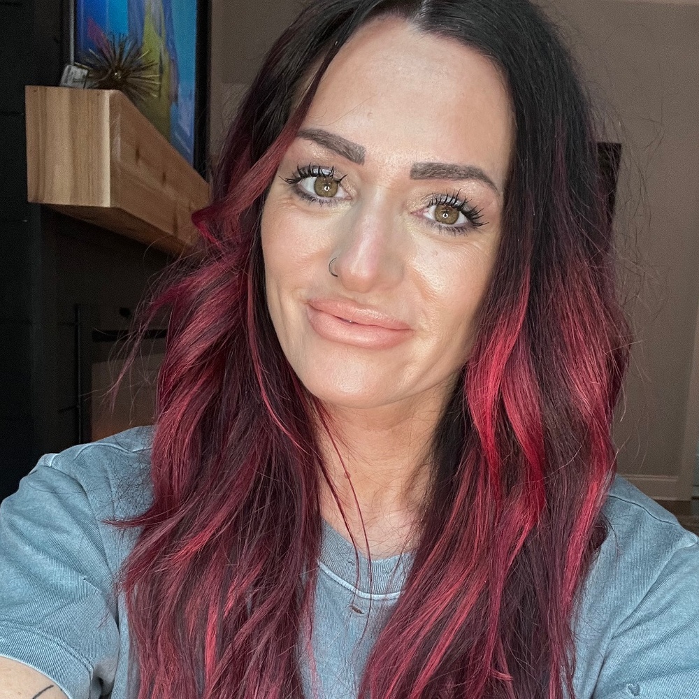 Meet your Posher, Laura